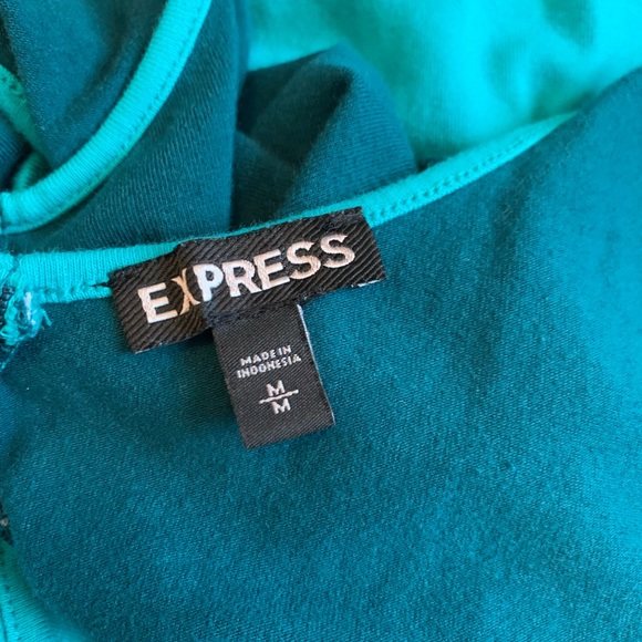 💜5/25 Express peplum shirt - Picture 3 of 3